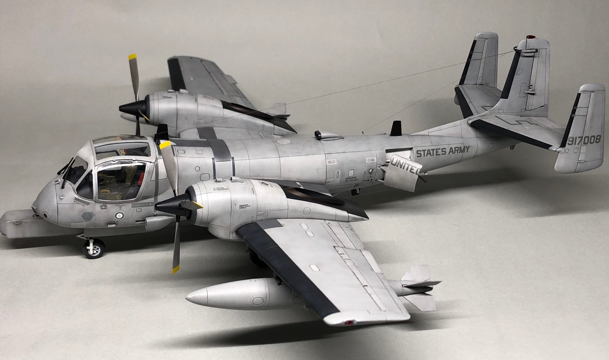 ローデン 1/48 OV-1D モホーク偵察機 | JUNSANのミニチュア航空博物館